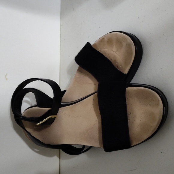 Clarks Botanic Ivy sandals women’s size 7.5 black ankle buckle - Picture 1 of 9